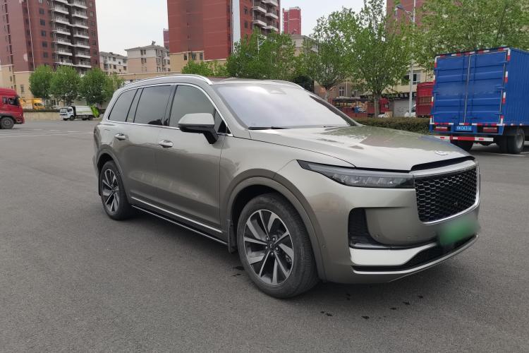 理想汽车 理想ONE 2021款 增程6座版车身外观3