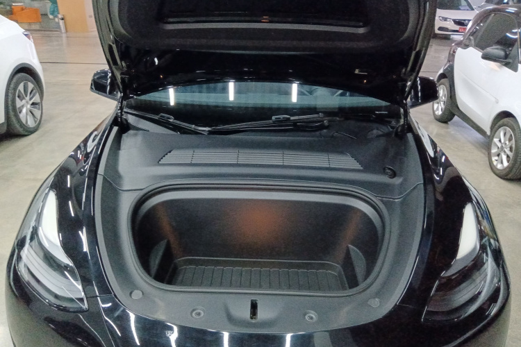 特斯拉 Model Y 2022款 后轮驱动版局部细节24