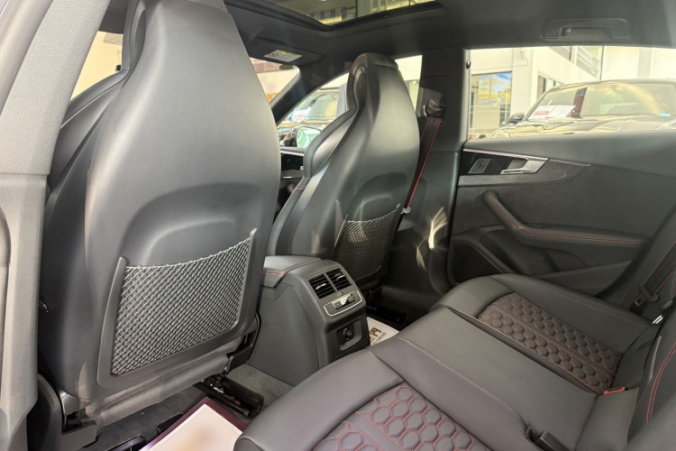 奥迪RS 5 2024款 RS 5 2.9T Sportback 燃擎版中控内饰7007