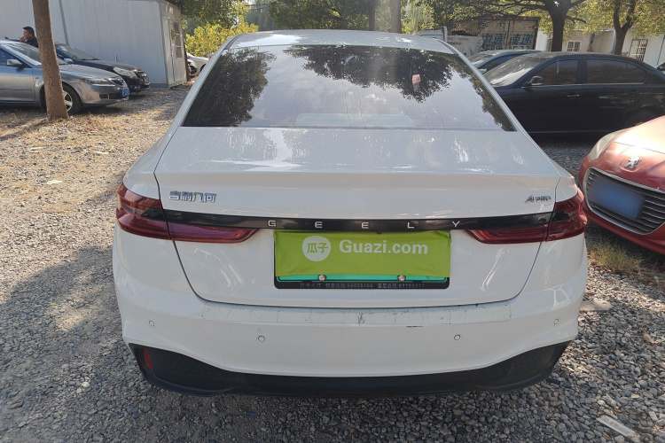 吉利几何A 2022款 Pro 430KM 青苹果Pro车身外观6