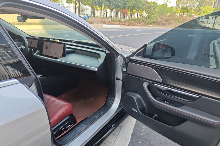 小鹏P7 2022款 670N+中控内饰7002