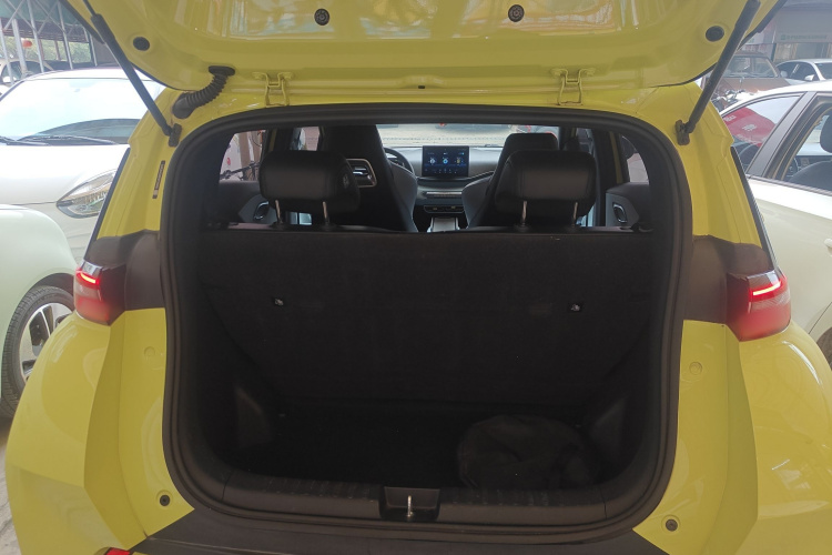 比亚迪 海鸥 2023款 活力版机舱底盘23