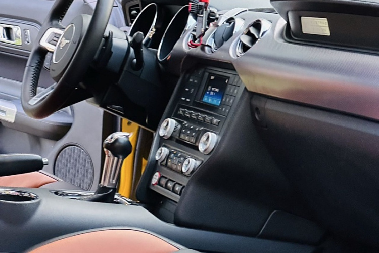 福特Mustang（平行进口）中控内饰7003