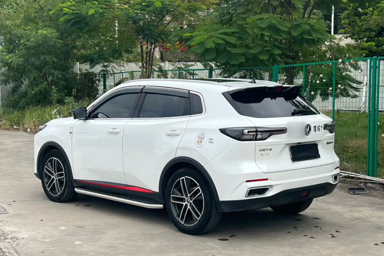 长安CS55PLUS 2022款 第二代 1.5T DCT领航型车身外观6005