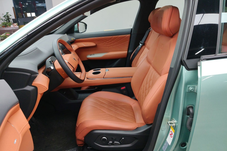 深蓝汽车 深蓝S07 2023款 200Max增程版中控内饰19