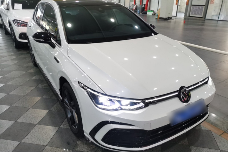 大众 高尔夫 2023款 改款 280TSI DSG R-Line车身外观3