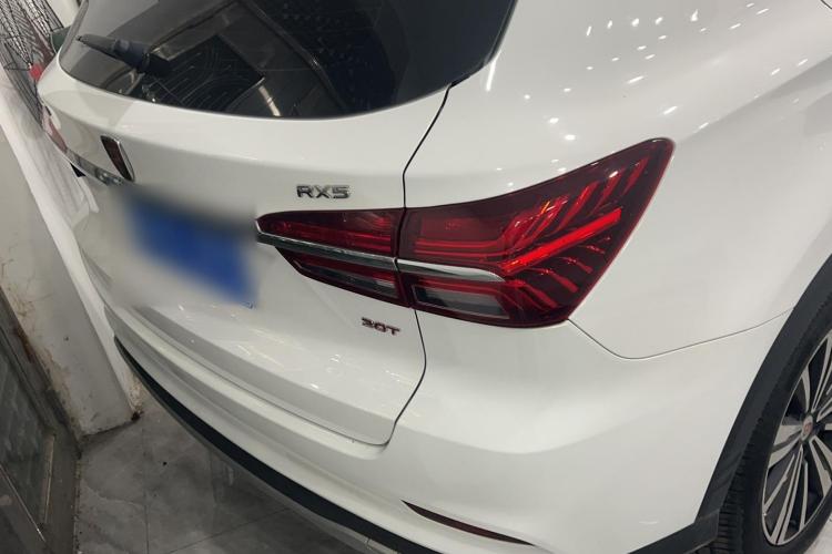 荣威RX5 2020款 20T 自动4G互联超越版车身外观6006