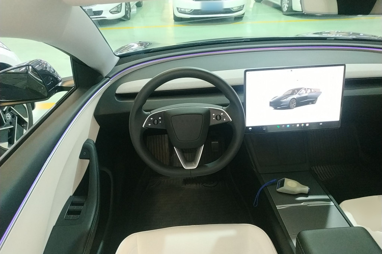 特斯拉 Model 3 2023款 后轮驱动版局部细节13