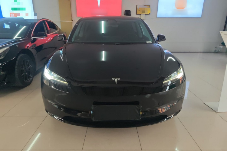 特斯拉 Model 3 2023款 长续航全轮驱动版车身外观6001