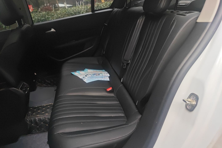 标致408 2020款 360THP 十周年纪念版中控内饰21