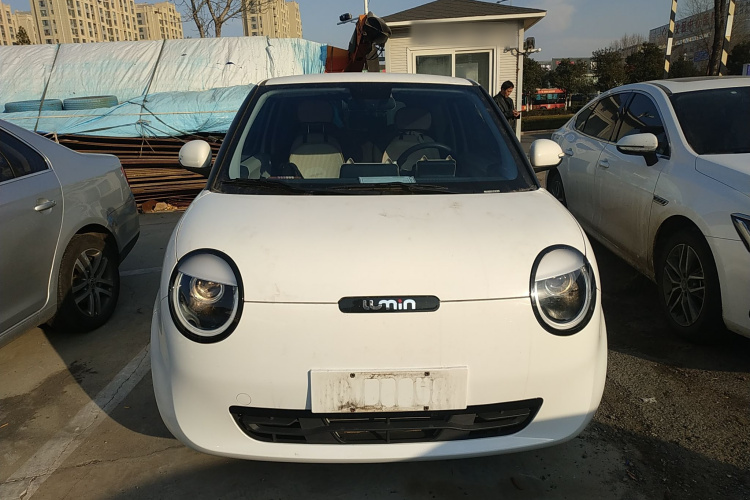 长安启源 长安Lumin 2022款 155km 清甜款车身外观2