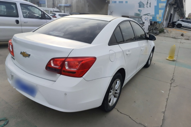 雪佛兰 科鲁兹 2015款 1.5L 经典 SE AT车身外观6005