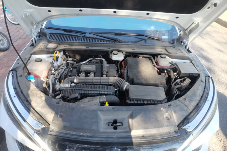 比亚迪 秦L 2024款 DM-i 80KM超越型局部细节24