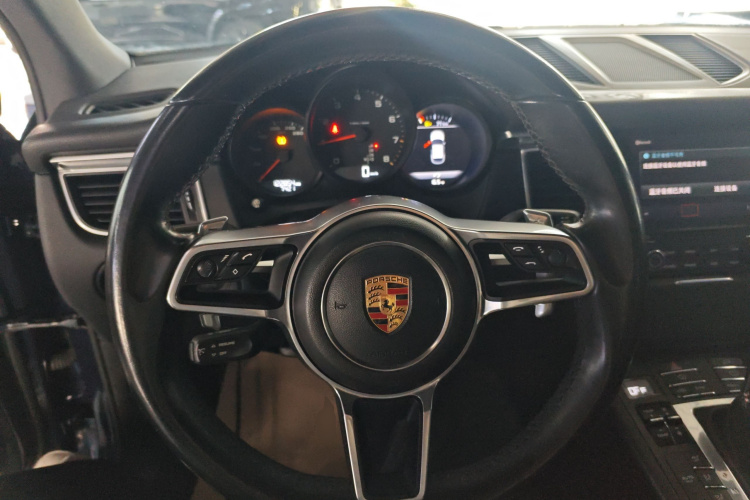 保时捷 2017款  Macan 2.0T中控内饰13