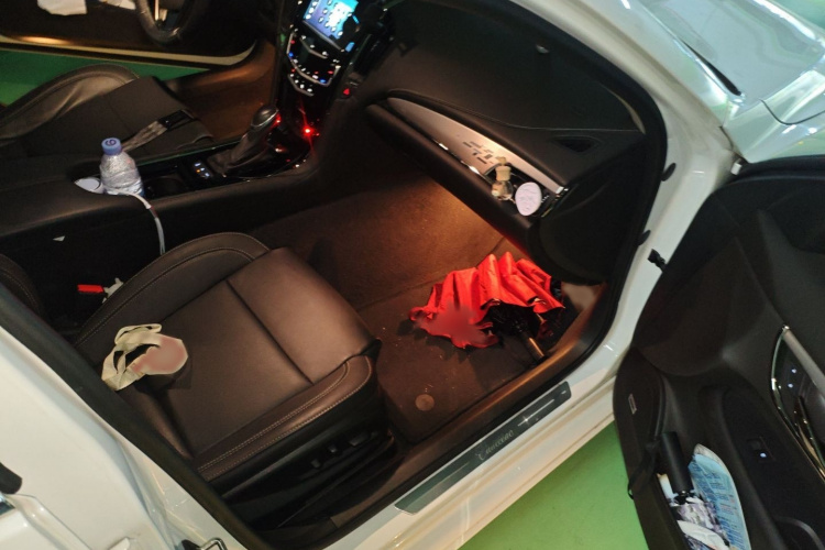 凯迪拉克ATS-L 2017款 28T 时尚型局部细节9005