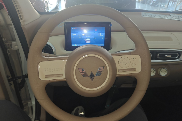 五菱汽车 宏光MINIEV 2025款 四门版 进阶款中控内饰13