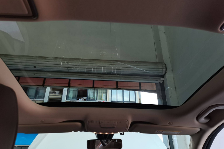 奔驰E级 2023款 E 260 L局部细节22