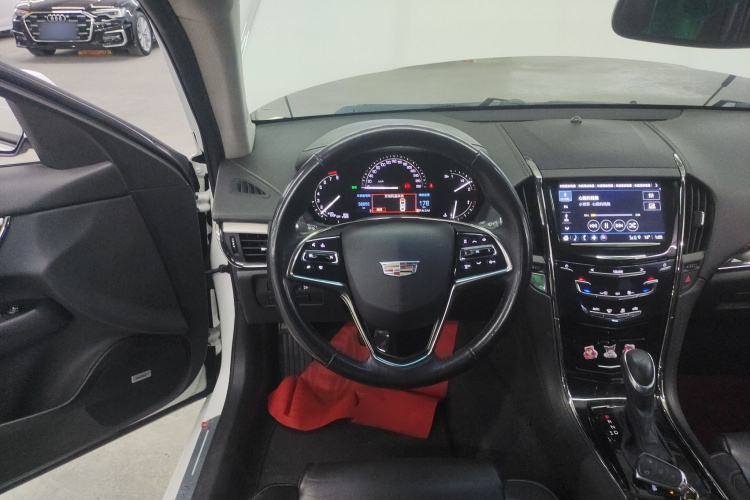 凯迪拉克ATS-L 2017款 28T 时尚型中控内饰13