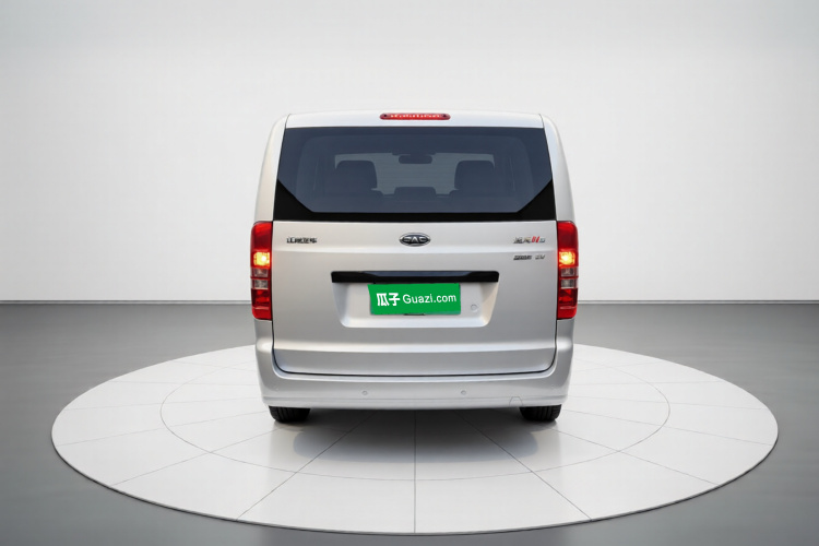 江淮瑞风 瑞风M3 2023款 PLUS 1.5T 7/8座舒适版车身外观6