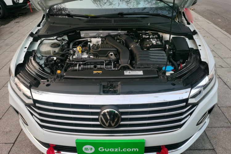 大众 朗逸 2023款 300TSI DSG满逸版机舱底盘24