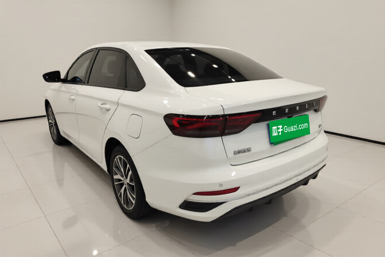 吉利汽车 帝豪 2023款 第4代冠军版 1.5L CVT豪华型车身外观5