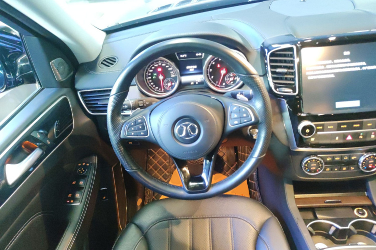 北京越野 北京BJ90 2023款 3.0T 山河经典版 至尊版局部细节13