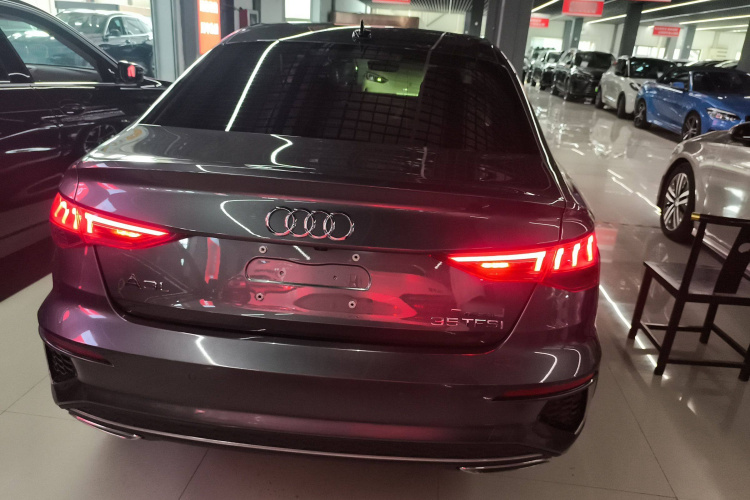 奥迪A3 2023款 改款 A3L Limousine 35 TFSI 时尚运动型车身外观6004