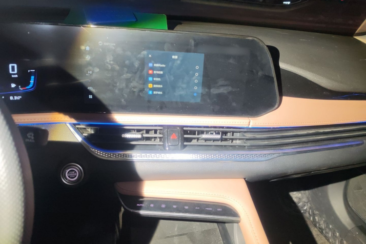 奔腾B70 2024款 龙腾版 1.5T 领创型局部细节16