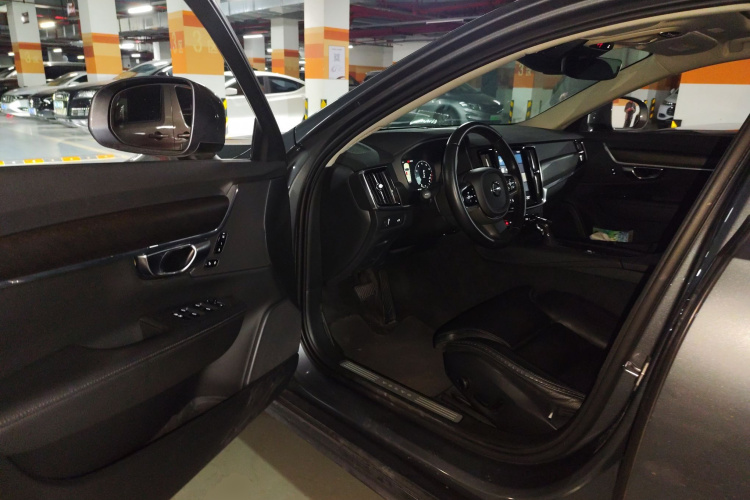 沃尔沃V90 2017款 Cross Country T5 AWD 智远版中控内饰20
