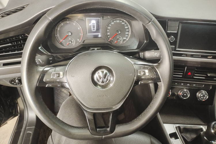 大众 宝来 2019款 改款 1.5L 手动舒适型 国VI中控内饰13