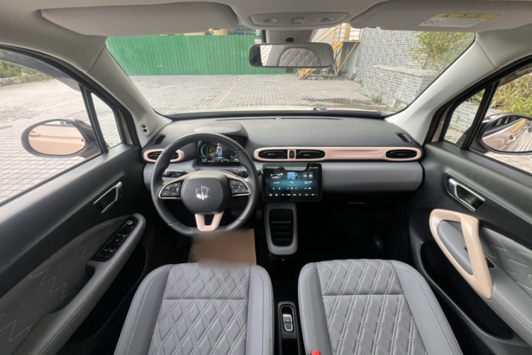 零跑汽车 零跑T03 2021款 400豪华Pro版中控内饰7009