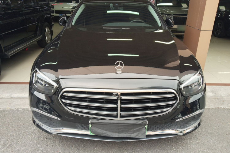 奔驰E级新能源 2022款 改款 E 350 e L 插电式混合动力运动轿车车身外观6001