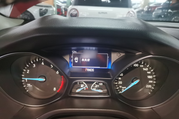 福特 福克斯 2015款 三厢 EcoBoost 180 自动精英型局部细节14