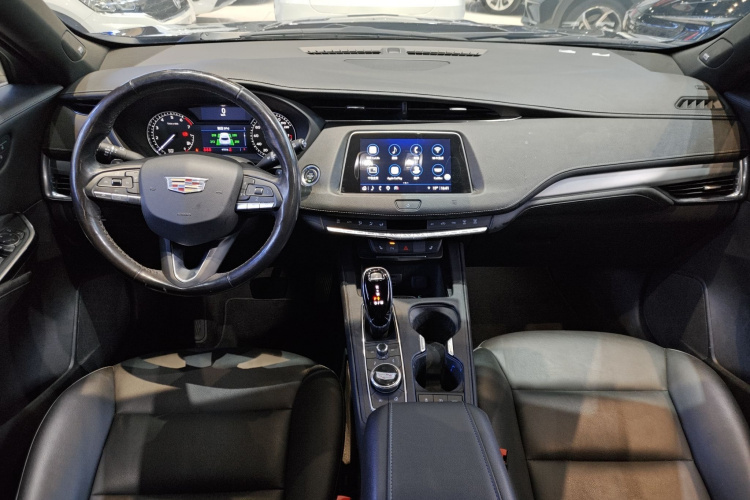 凯迪拉克XT4 2021款 28T 两驱领先型中控内饰7003