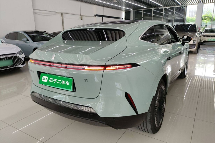 阿维塔11 2023款 鸿蒙 90度 后驱版车身外观7