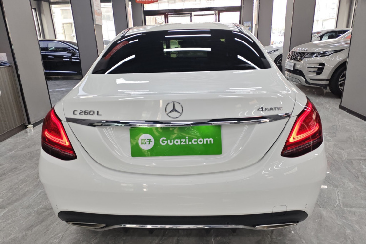 奔驰C级 2019款 C 180 L 时尚型运动版车身外观6