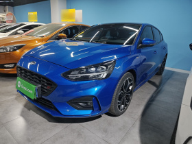 福特 福克斯 2021款 两厢 EcoBoost 180 自动ST Line