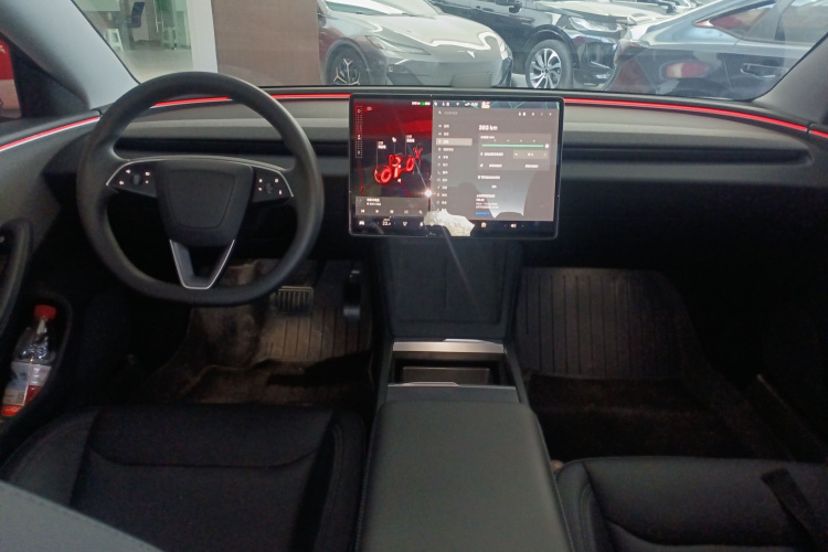 特斯拉 Model 3 2023款 后轮驱动版中控内饰7002