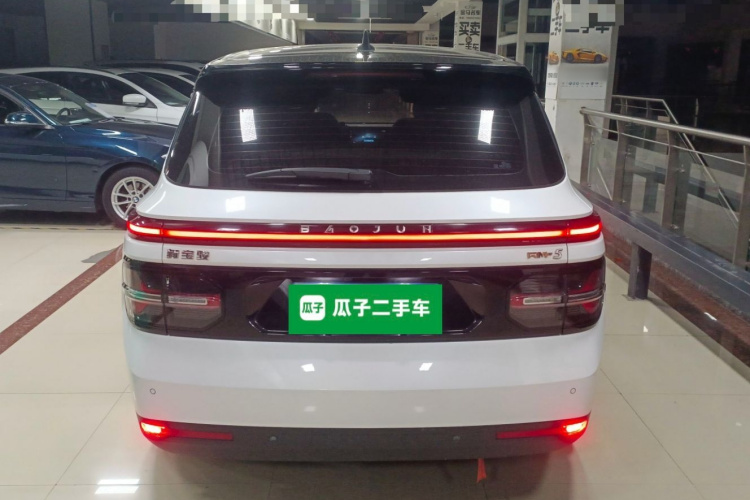 宝骏RM-5 2019款 1.5T CVT 24小时在线豪华型 6座车身外观6