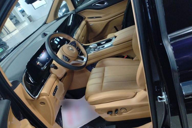 岚图汽车 岚图梦想家 2022款 0碳版 想+智驾包 475km中控内饰19