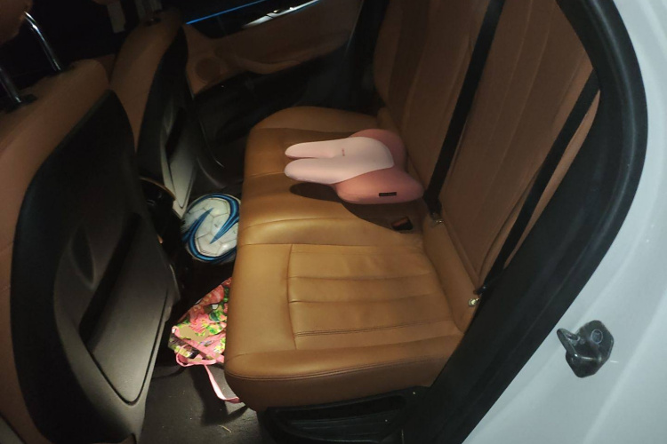 宝马X6 2017款 xDrive28i中控内饰21