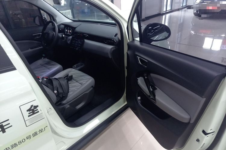 零跑汽车 零跑T03 2024款 403舒享版局部细节9005