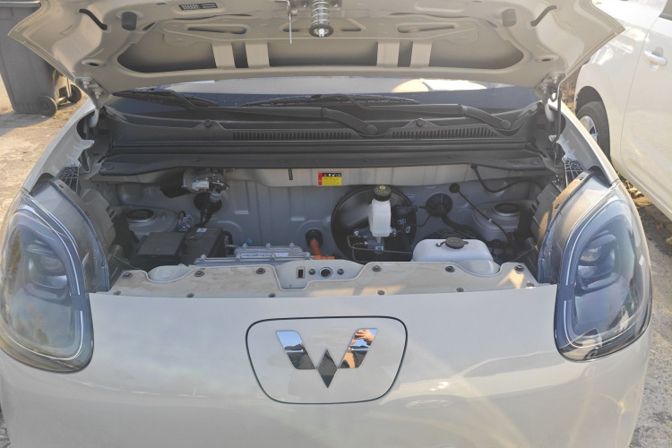 五菱汽车 宏光MINIEV 2025款 四门版 进阶款机舱底盘24