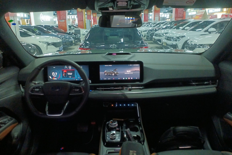 福特 领睿 2025款 EcoBoost 170 尊领型PLUS中控内饰12