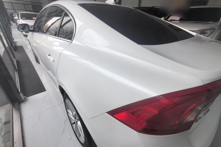 沃尔沃S60 2015款 S60L T5 智驭版车身外观6005
