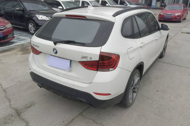 宝马X1 2013款 sDrive18i 运动设计套装车身外观6003