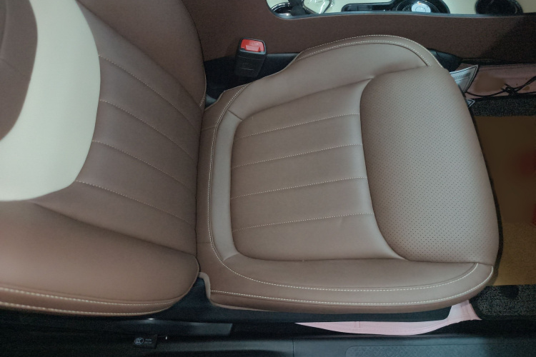 五菱汽车 五菱缤果 2023款 333km 悦享+款局部细节41