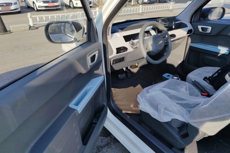 吉利银河 2024款 熊猫mini 200km 耐力熊中控内饰20