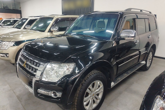 三菱 帕杰罗（平行进口） 