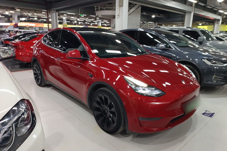 特斯拉 Model Y 2022款 改款 长续航全轮驱动版车身外观3